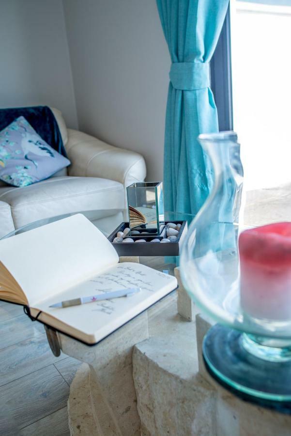 Beside The Sea & Minutes From Cliffs-Clahane Shore Lodge Liscannor Exteriér fotografie